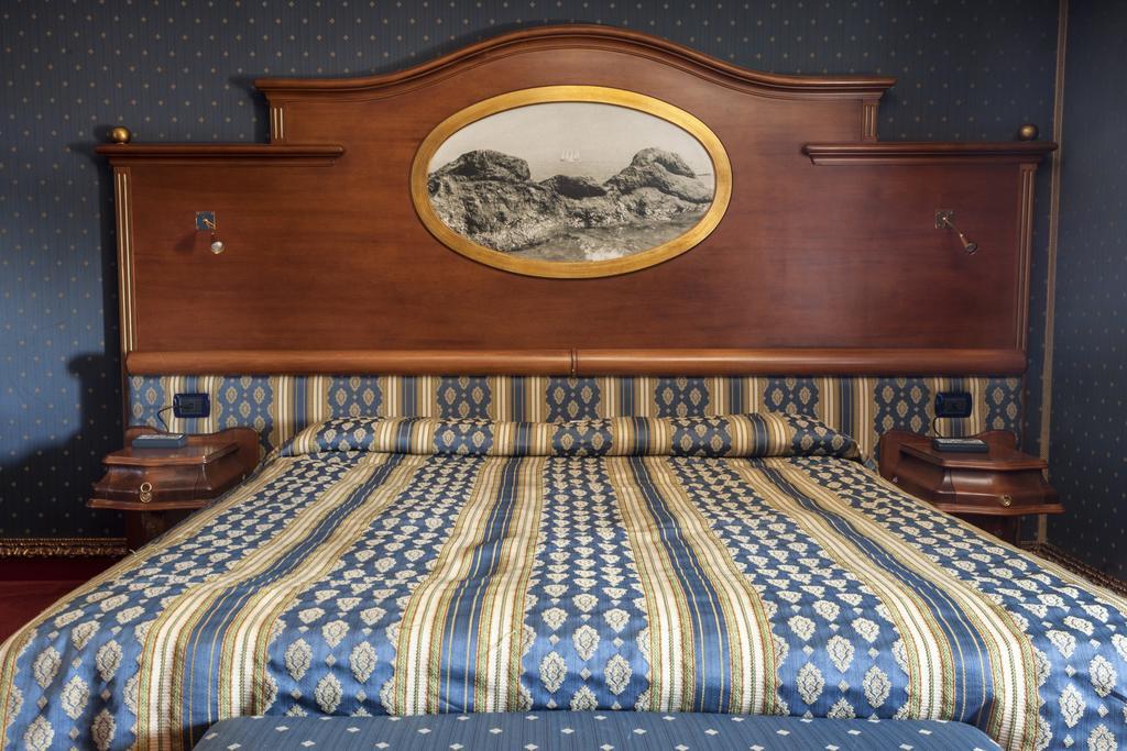 Hotel Royal 4*